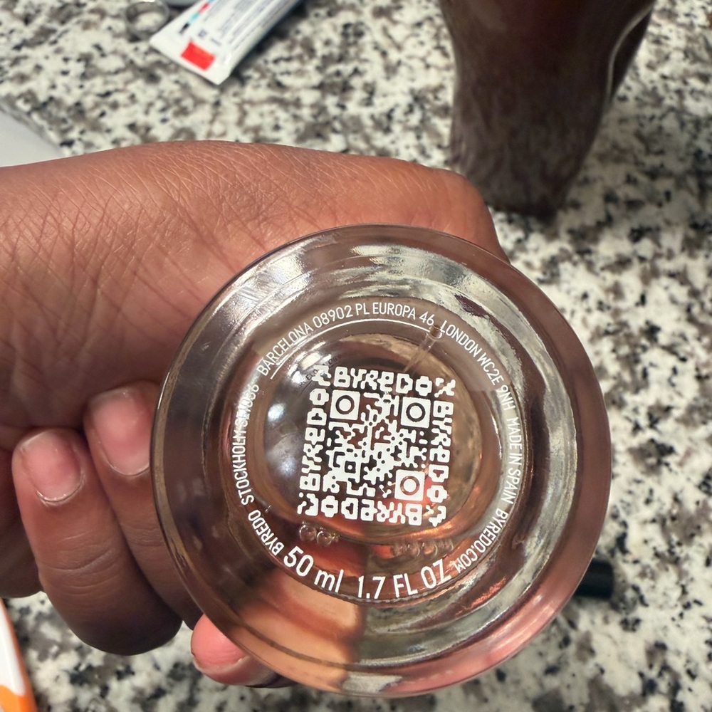 Byredo Mojave Ghost Duo — Clear Glass with Amber Liquid - Picture 2 of 2